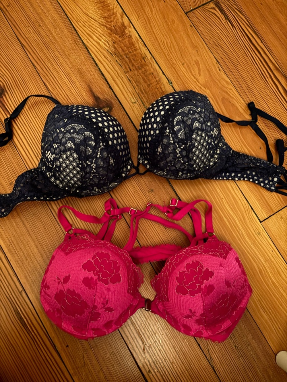 32A & 32B Victoria’s Secret push up bras x5